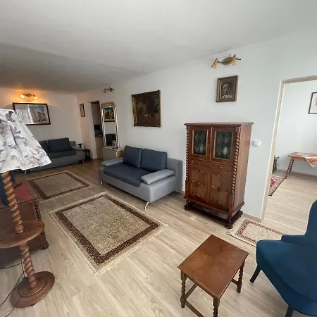 Cadet Ezuestpart Apartment