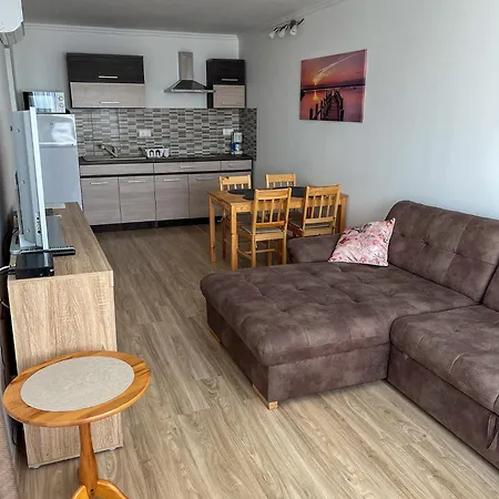 Cadet Ezuestpart Apartment *